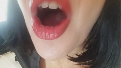 親愛的,你繼母今天不讓你上學……我太需要你了……