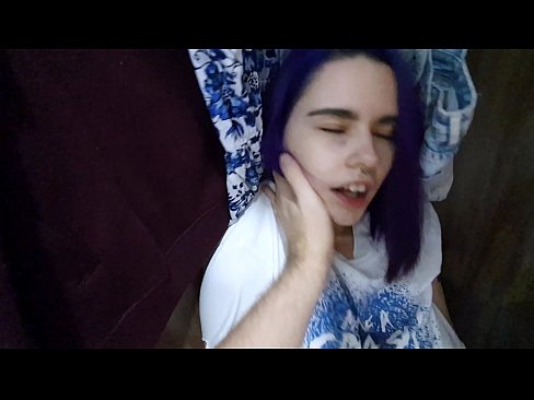 ❤️ 在壁櫥裡找到我姐姐並幫她射精 俄羅斯色情 在 zh-tw.pornjk.ru ☑